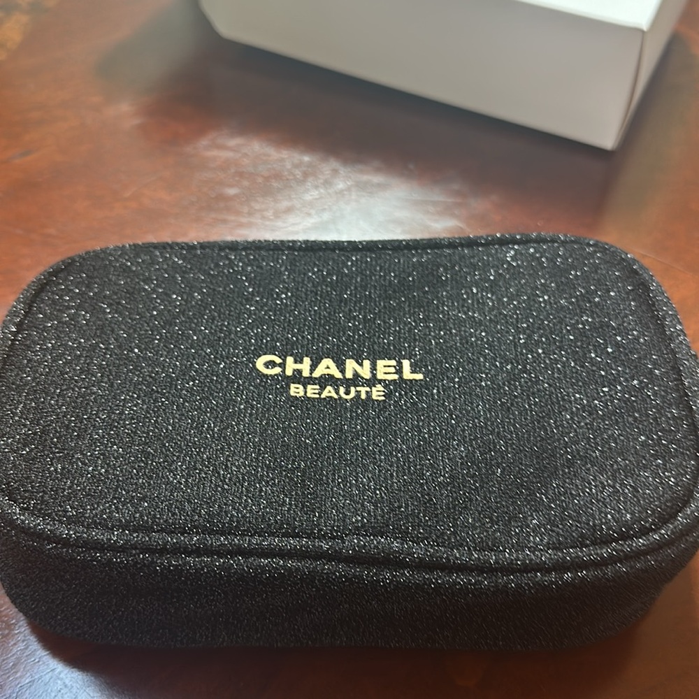 Cosmetic bag - Picture 2 of 6